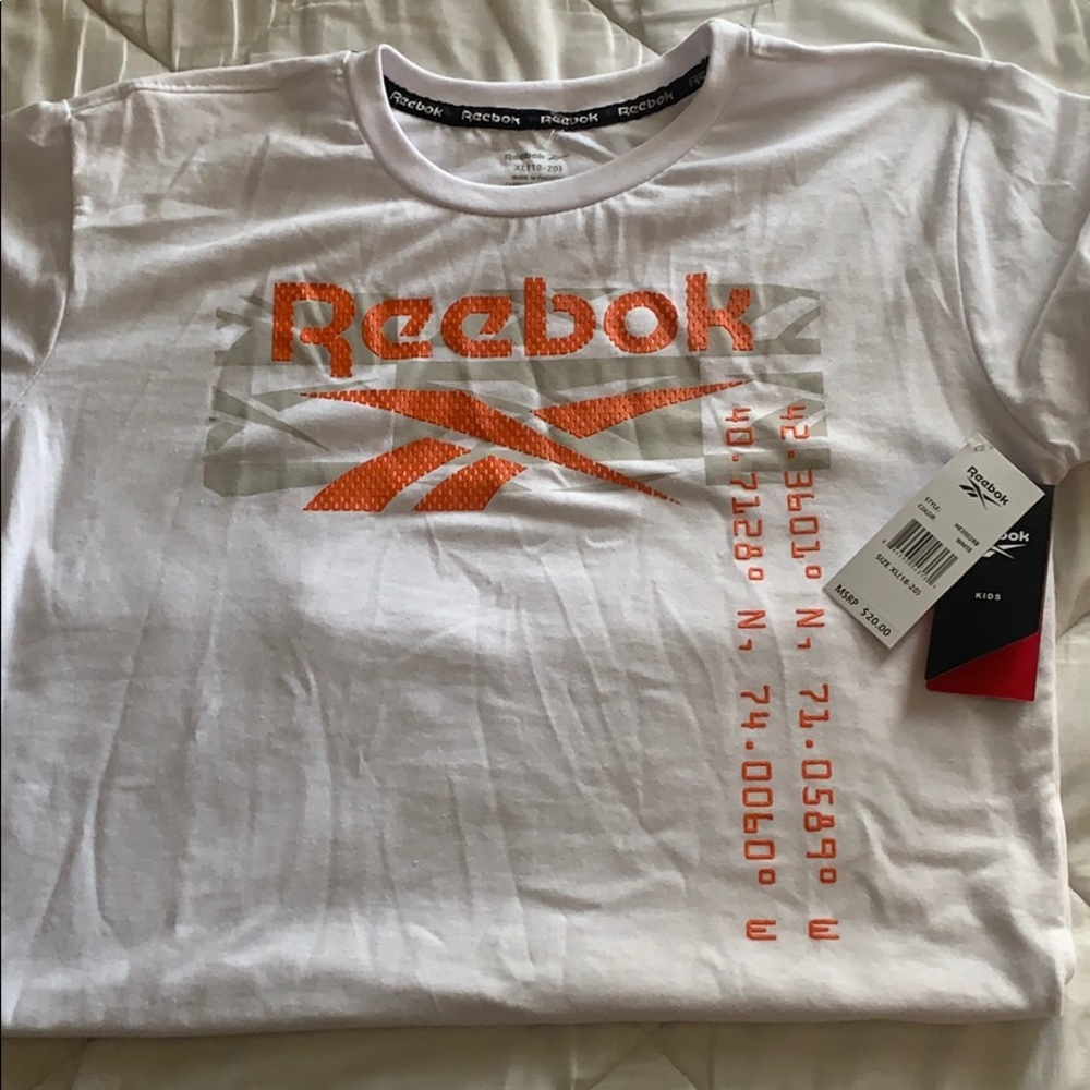 Reebok athletic tee
